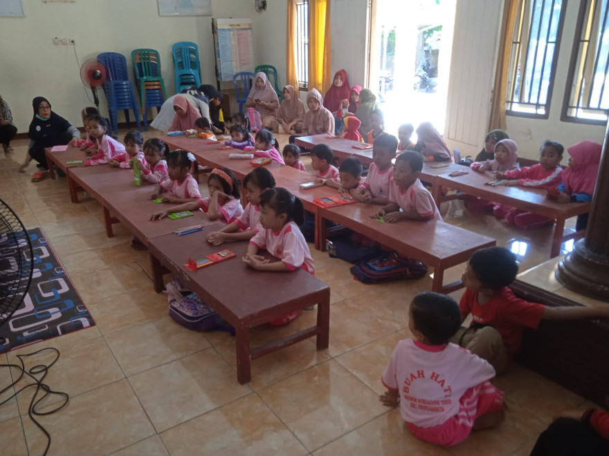 Album : LOMBA  MEWARNAI DI AULA DESA BESAMA TK DAN PAUD 
